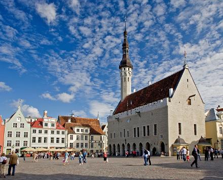 Opastettu kävelyretki "Keskiaikainen Tallinna & legendat"