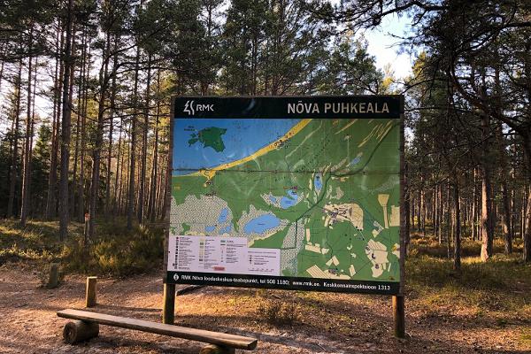 Naturschutzgebiet Nõva, Erholungsbereich und Besuchszentrum der Staatlichen Forstverwaltung in Nõva