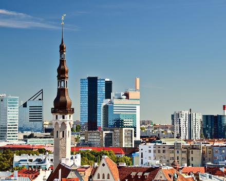 Stadtexkursion in Tallinn mit Transfer zum Flughafen