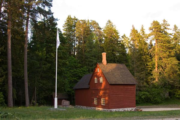 Roela Cone Hut Museum