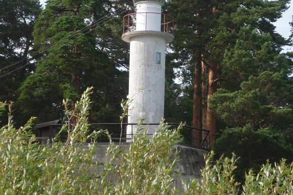 Rannapungerja lighthouse