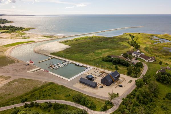 Varbla Semesterbyns hamn