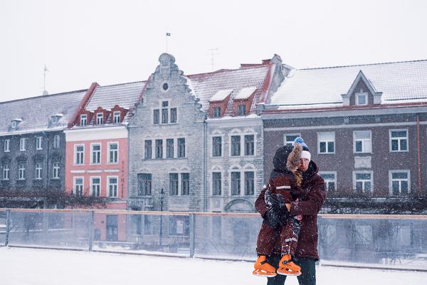 Eislaufplatz in der Harju-Straße in Tallinn