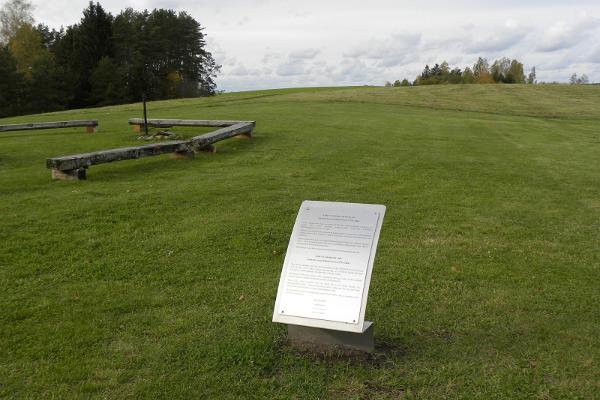 Struven ketjun merkki Kaareperessä Arukülan mäellä