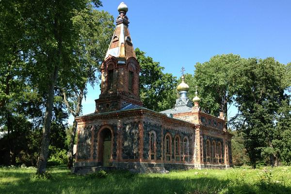 Estnische Apostolisch-Orthodoxe Kirche der Heiligen Dreifaltigkeit in Paadrema