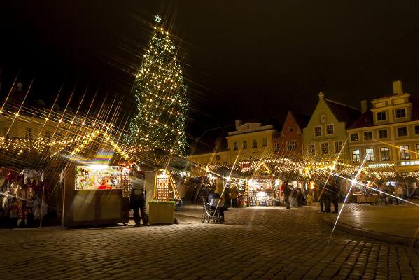 Giidiga Tallinna jõulutuur ja piparkoogi valmistamise töötuba