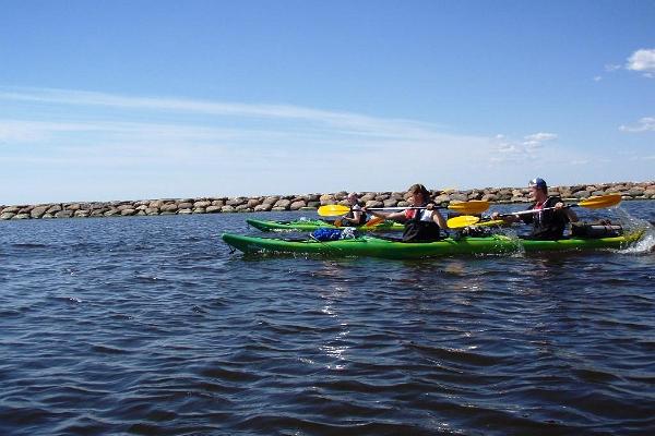 Seikle Vabaks ("Abenteuere Dich frei") Kajakwanderung in der Bucht von Pärnu