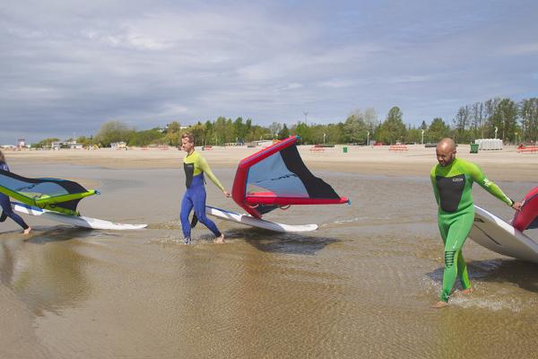Aloha 1-hour basic course for windsurfing in Pärnu