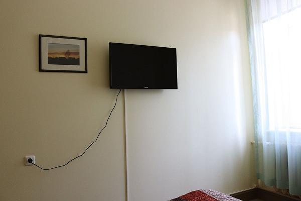 Single room with private bathroom - tv, Hostel Lõuna
