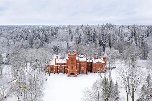 Sangaste Castle in winter