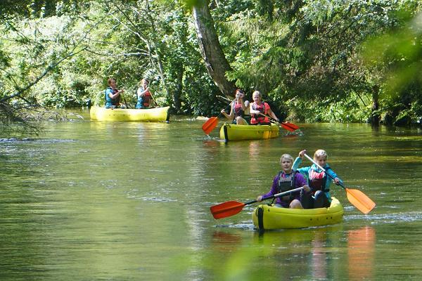 Kanutour auf dem Fluss Amme