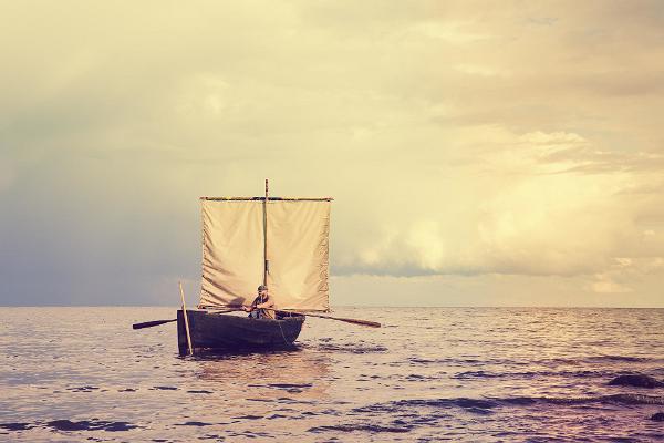 Mit dem traditionellen Peipus-Boot auf dem See