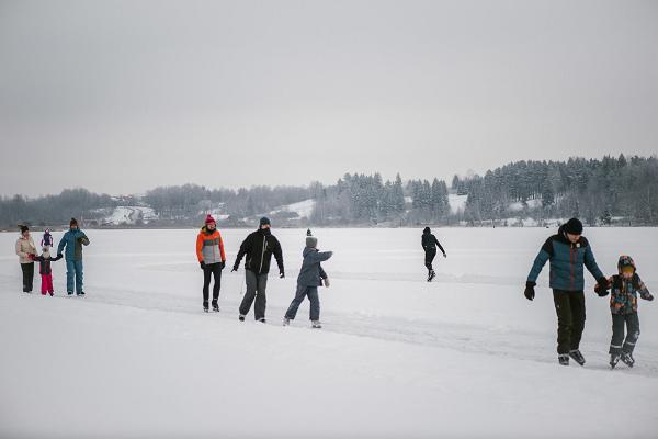 Lake Viljandi natural ice rink