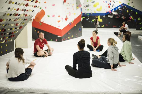 Ministry of Climbing Tartu instructor instructing the group