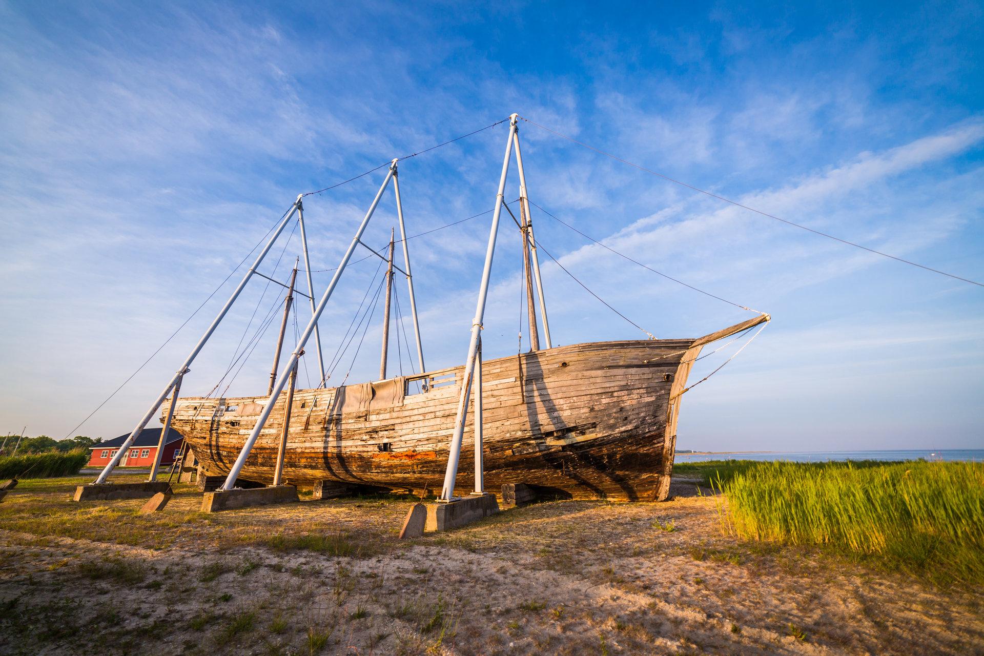 Motor sailboat Ernst Jaakson