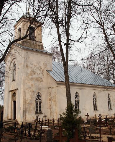Die Kapelle und der Friedhof von Ilumäe