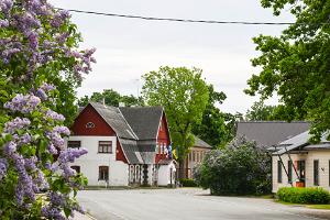 Ein langsamer Tag in der neuen und alten Tõstamaa - Geführte Tour durch die Ortschaft Tõstamaa