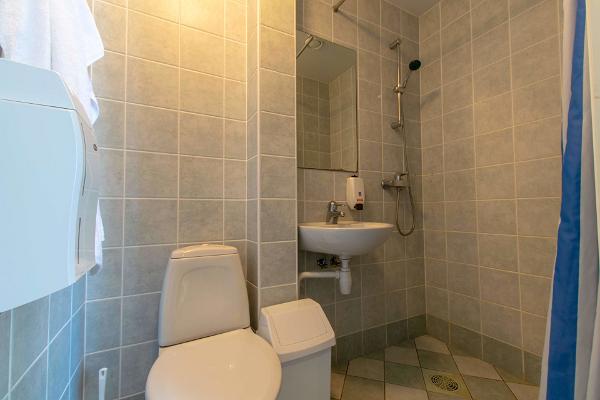 Villa Kuus Sõlme – ванная комната 1