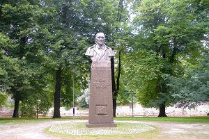 Das Denkmal für Friedrich Reinhold Kreutzwald