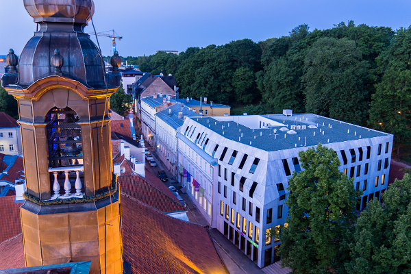 Hotel Lydia and the bells of Tartu Town Hall