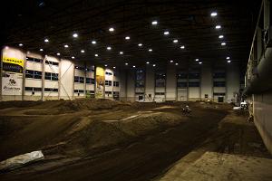 Motocrosshalle in Sõmerpalu – Adrenalin Arena