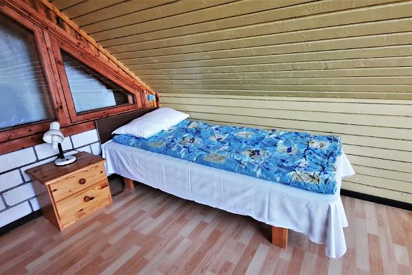 Room No. 9 ‘Pioneer camp’ (2 beds, 4 mattresses)