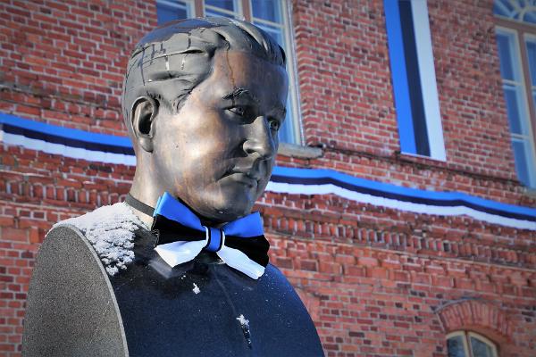 Paul Keres Monument in Pärnu 
