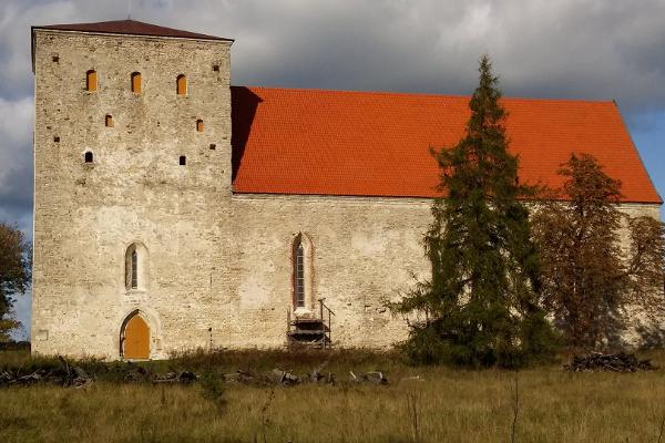 „Auf den Spuren der Vergangenheit und der Meister von Saaremaa (dt. Ösel)“, Tour mit dem Auto auf eigene Faust