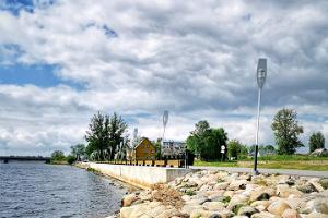 Gesundheitspfad am rechten Ufer des Flusses Pärnu, der Jaanson-Pfad 
