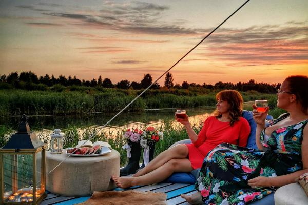 Fishing Village Glamping telšu nometne