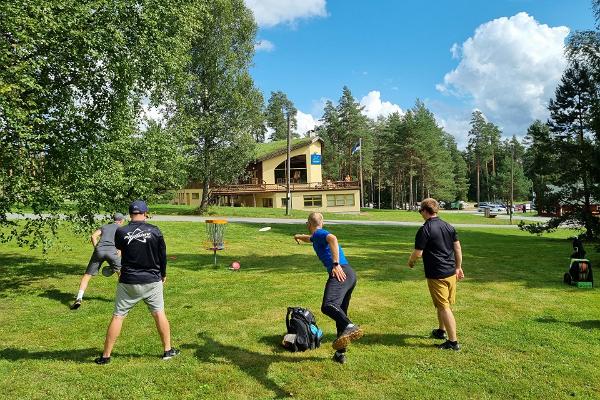 Disc golf at Valgehobusemäe Ski and Recreation Centre