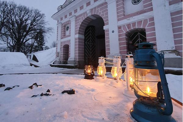 Pärnu lantern tour with a guide