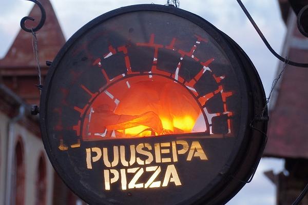 Puusepa Pizza (Tischler's Pizza)