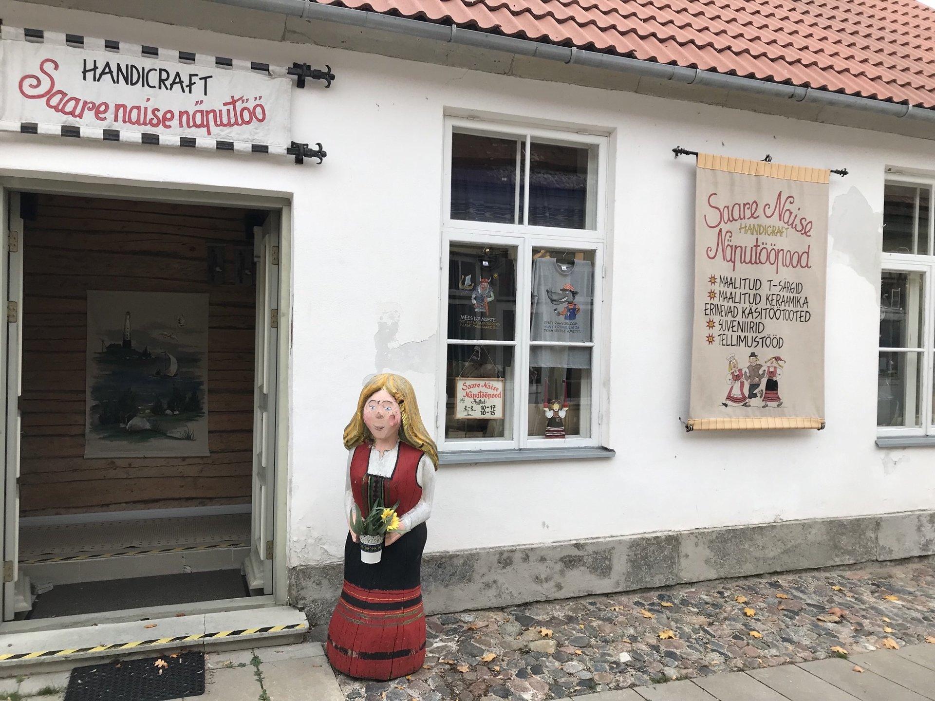 Saare Naise Näputööpood