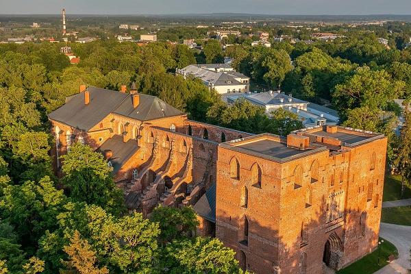 Tartu Doma baznīca