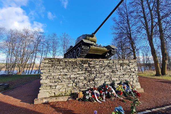 Monument Panzer T-34