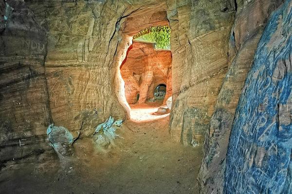 Пещеры Алликукиви