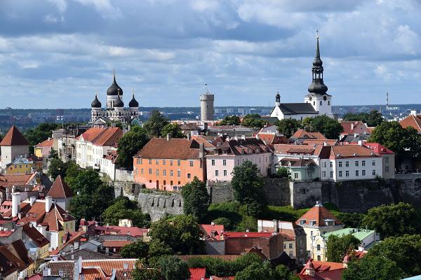 Audioguide i Gamla stan i Tallinn - hyr en iPod i Tallinns turistinformationscentrum och ta en stadsvandring