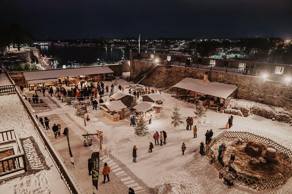 Christmas Village in Narva