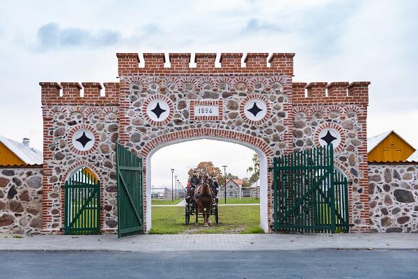 Tori Horse Breeding Farm