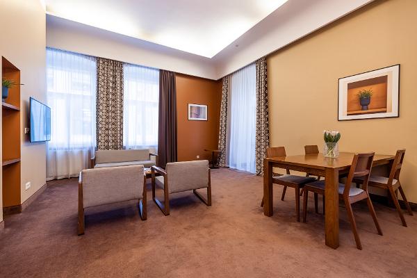 Hotel SOHO suite living room