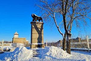 Muistomerkki "Ruotsin leijona"