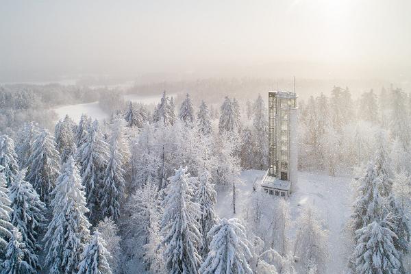 Aussichtsturm auf dem Berg Suur Munamägi