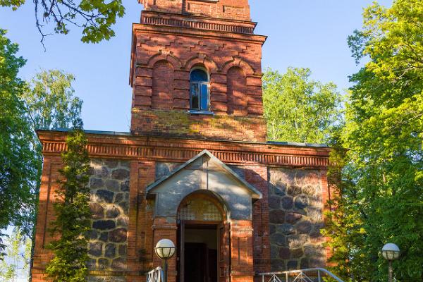Entrance of Rannu Apostolic Orthodox Church