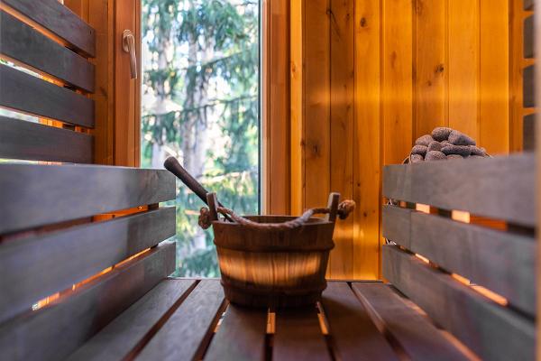 Tree house sauna