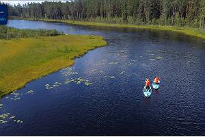 SUP-vandring av Nature Tours Estonia på Emajõe-Suursoos vatten