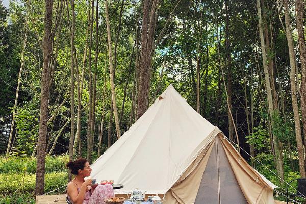 Glamping på Allikukivi vingård