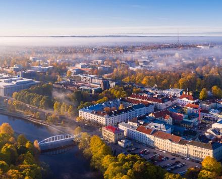 Jalutuskäik Tartu südalinnas: Tartu Ülikooli peahoone