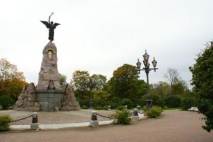 Памятник Амандусу Адамсону