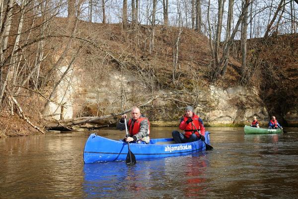 Abenteuerliche Kanutour auf dem Fluss Võhandu